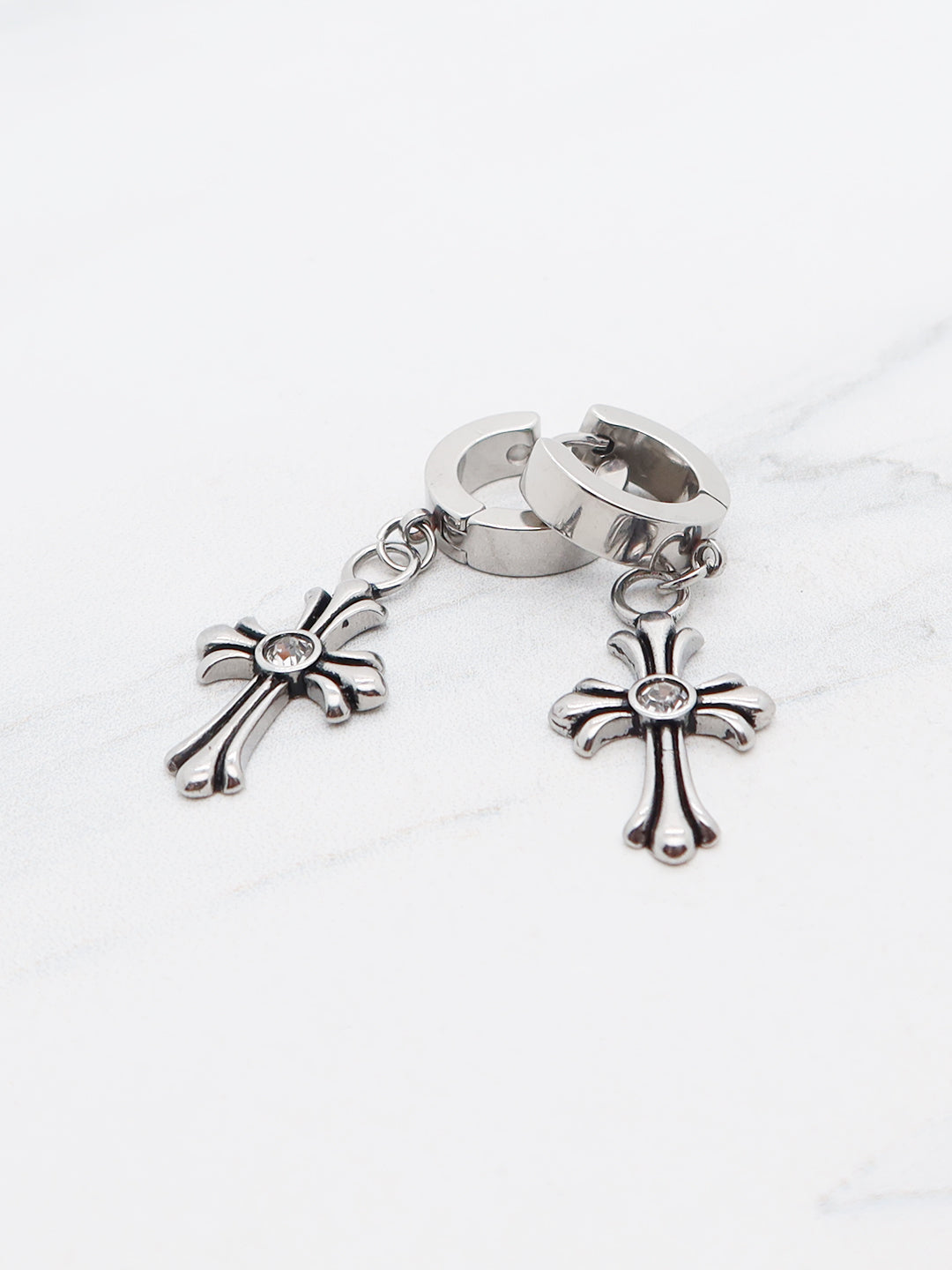 Divine Dangle