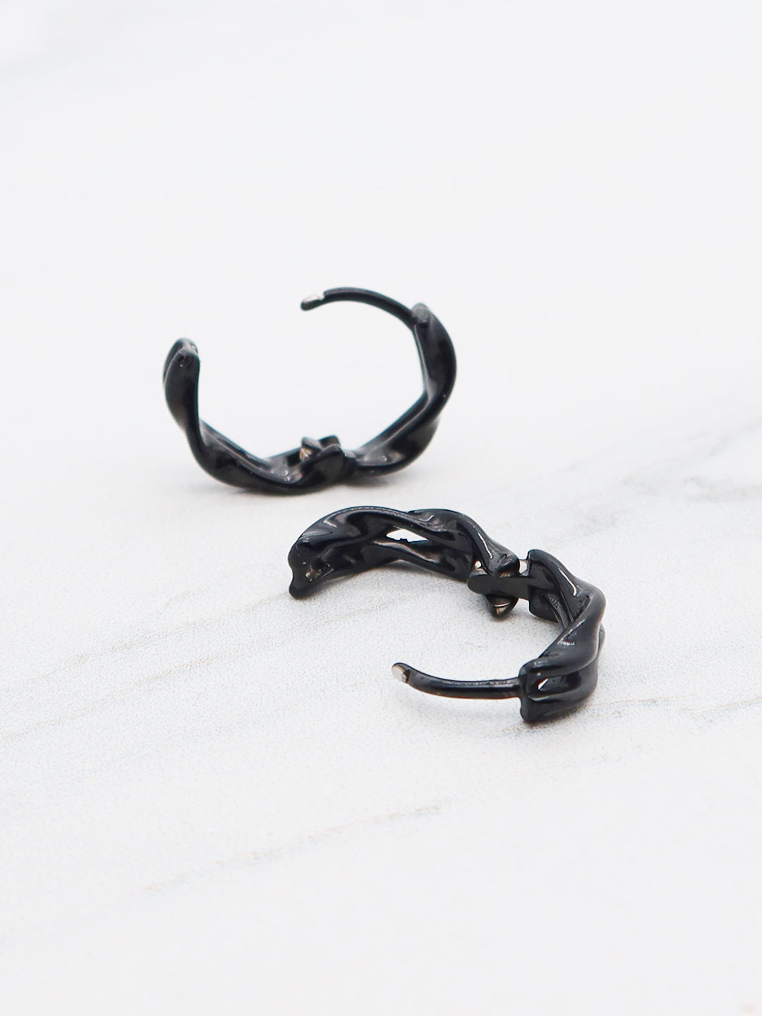 Black Twisted