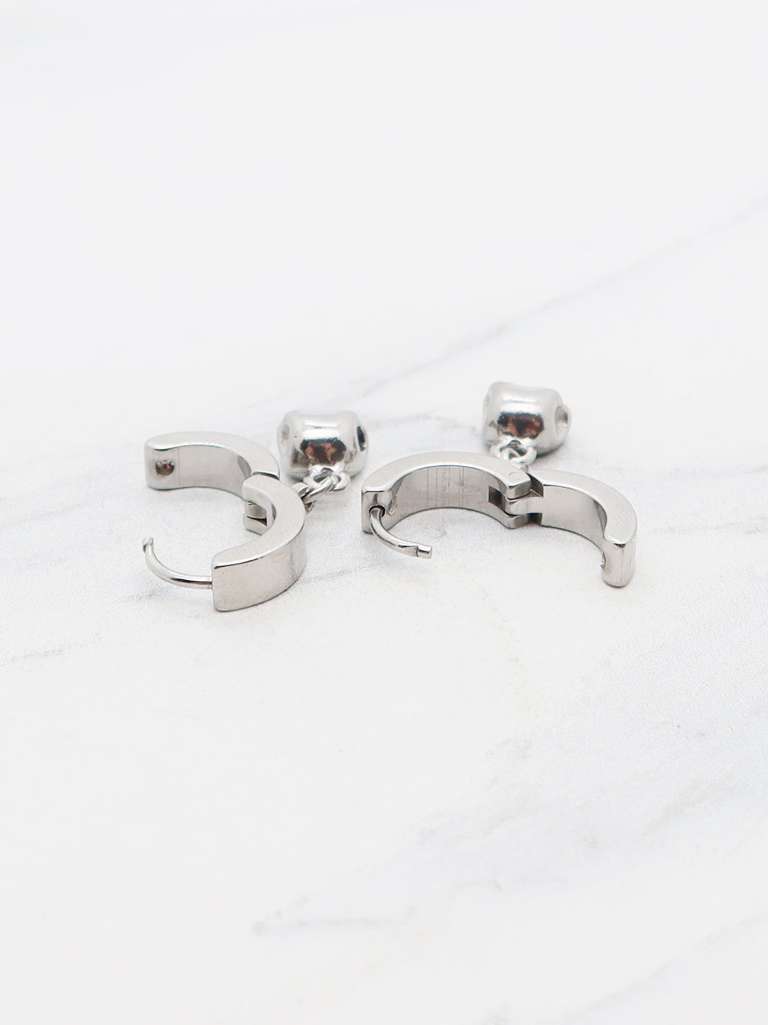 Skull Dangle