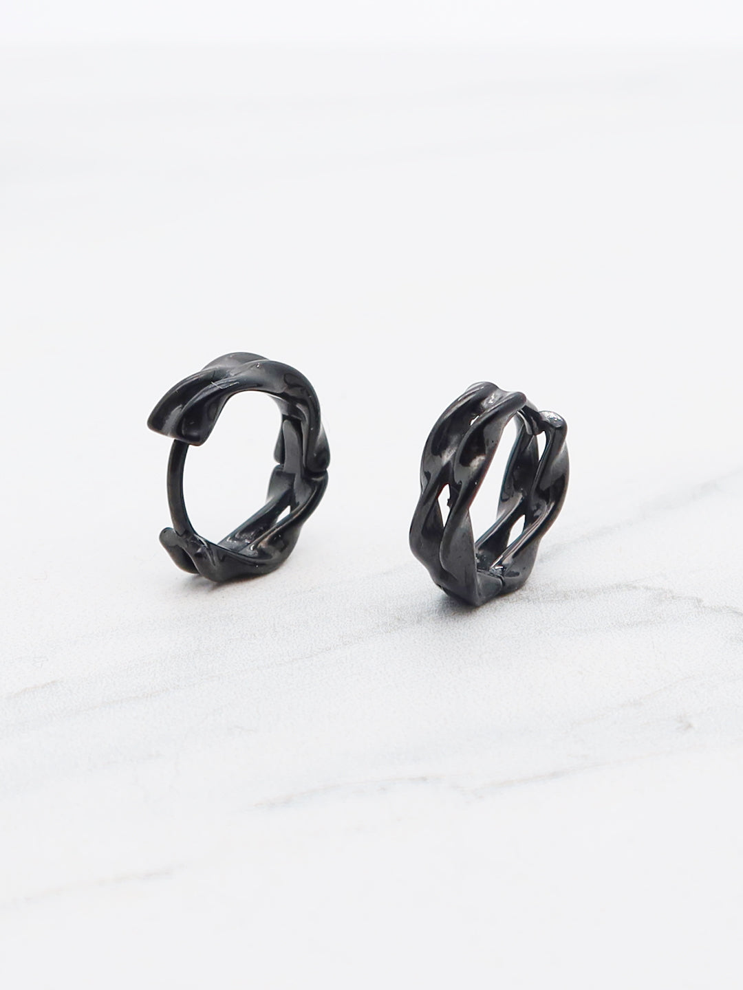Black Twisted