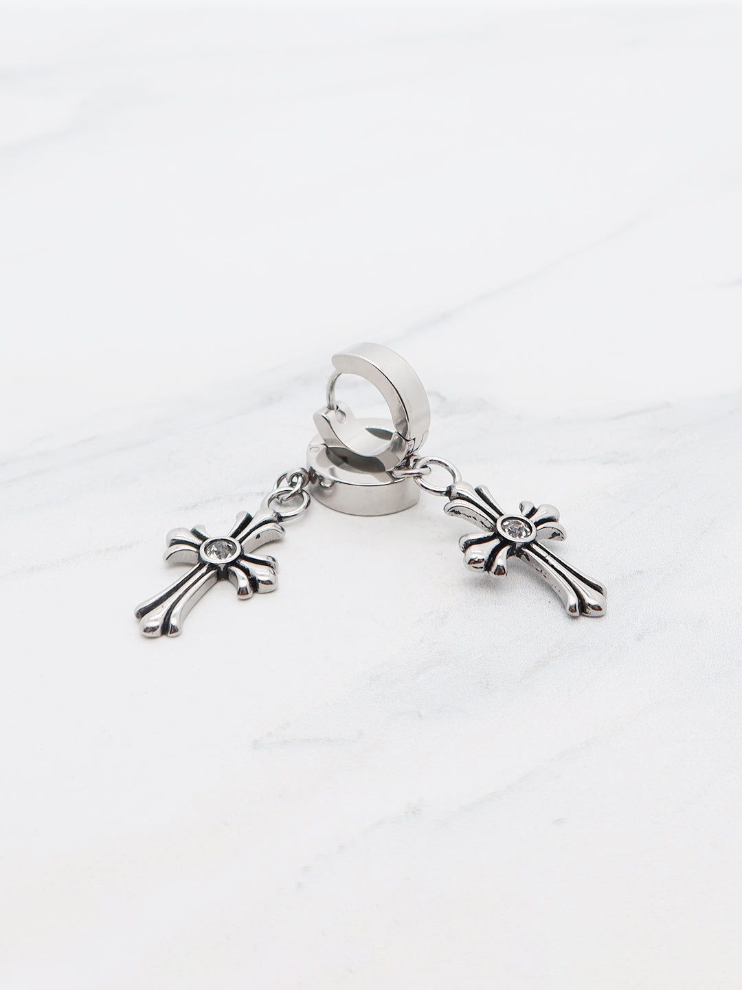Divine Dangle